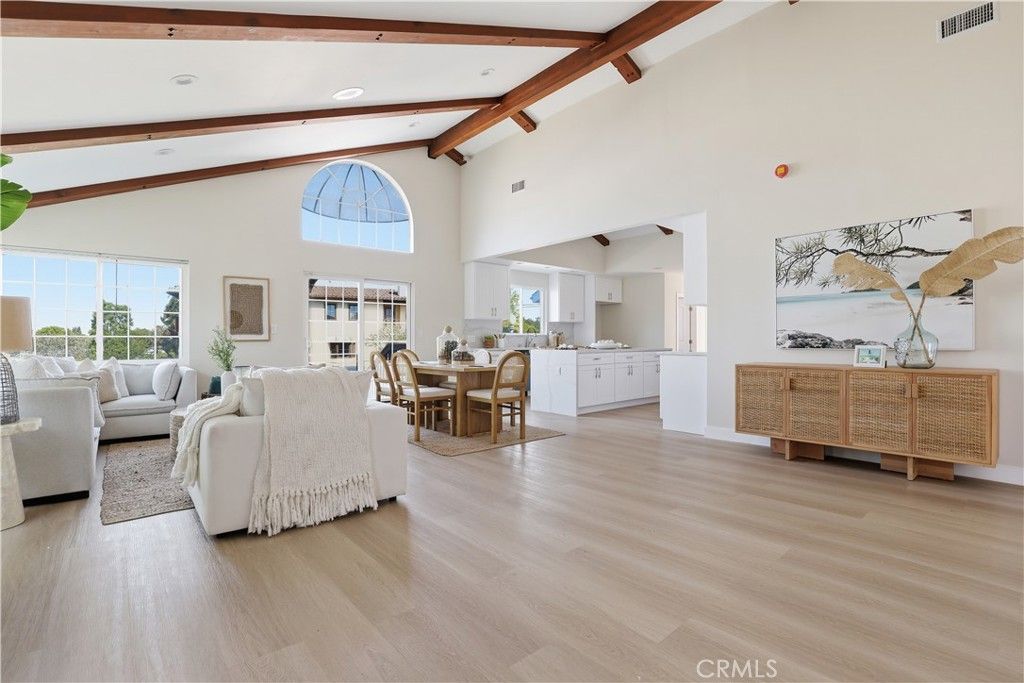 Image 1 of property listing at 6200 W 77th Street, Los Angeles, CA 90045