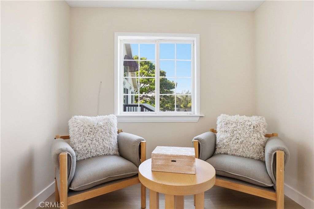 Image 26 of property listing at 6200 W 77th Street, Los Angeles, CA 90045