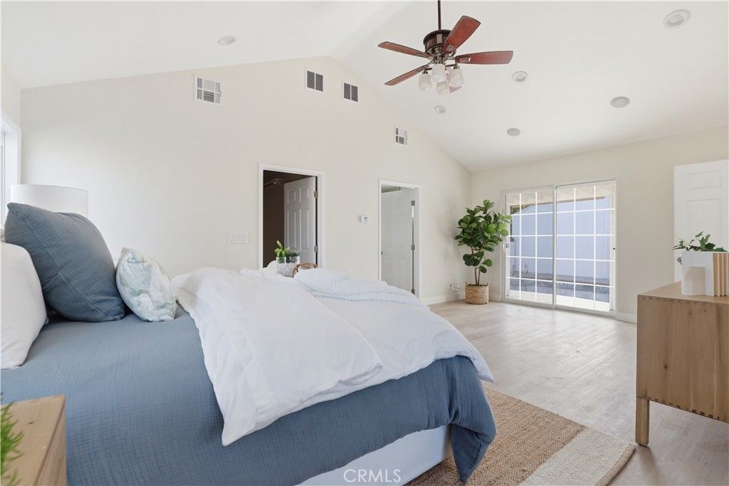 Image 34 of property listing at 6200 W 77th Street, Los Angeles, CA 90045