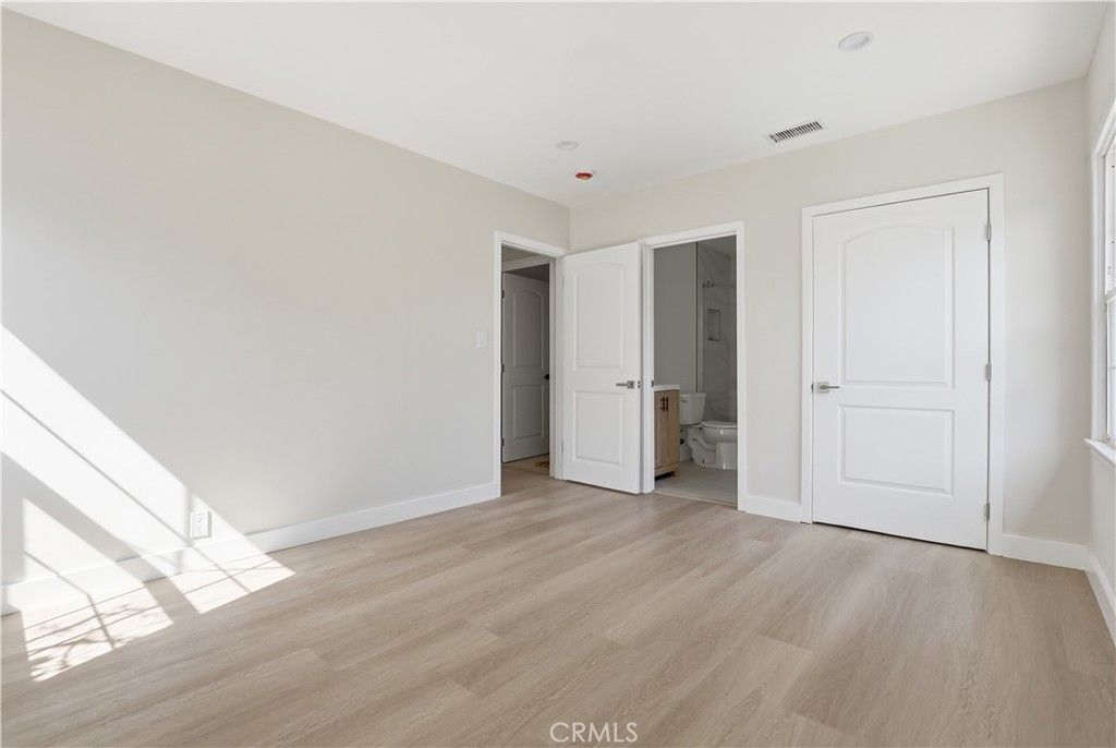 Image 44 of property listing at 6200 W 77th Street, Los Angeles, CA 90045