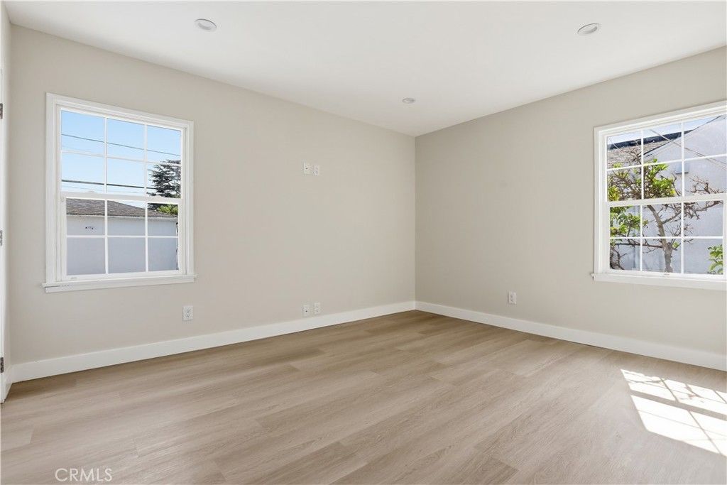 Image 45 of property listing at 6200 W 77th Street, Los Angeles, CA 90045