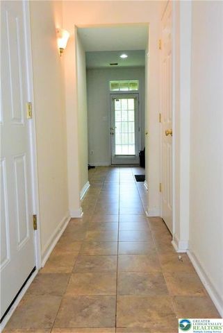 1600 Oakridge Lane, Hellertown Boro, PA 18055