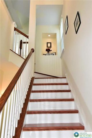 1600 Oakridge Lane, Hellertown Boro, PA 18055