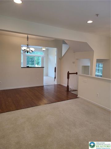 1600 Oakridge Lane, Hellertown Boro, PA 18055
