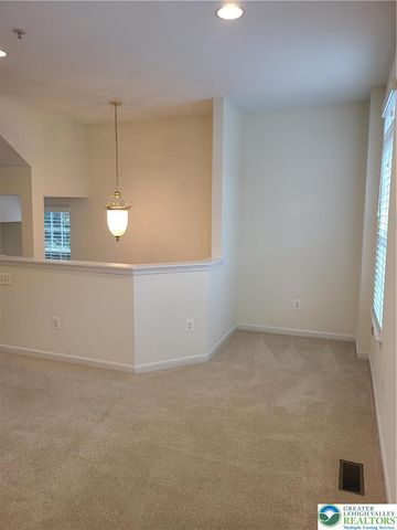 1600 Oakridge Lane, Hellertown Boro, PA 18055