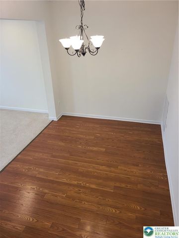 1600 Oakridge Lane, Hellertown Boro, PA 18055