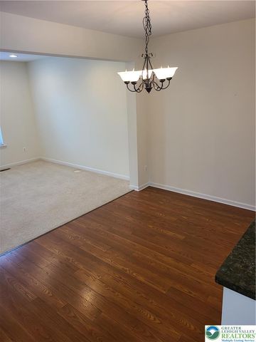 1600 Oakridge Lane, Hellertown Boro, PA 18055