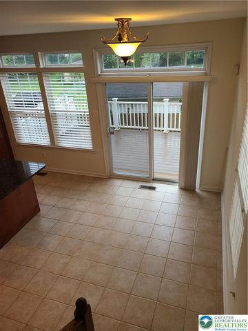 1600 Oakridge Lane, Hellertown Boro, PA 18055