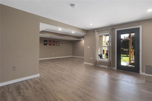 1321 N 158th Court, Basehor, KS 66007