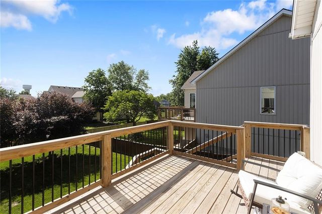 1321 N 158th Court, Basehor, KS 66007