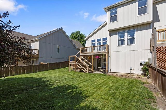 1321 N 158th Court, Basehor, KS 66007