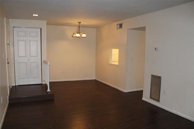3294 S SEMORAN BOULEVARD 15, Orlando, FL 32822