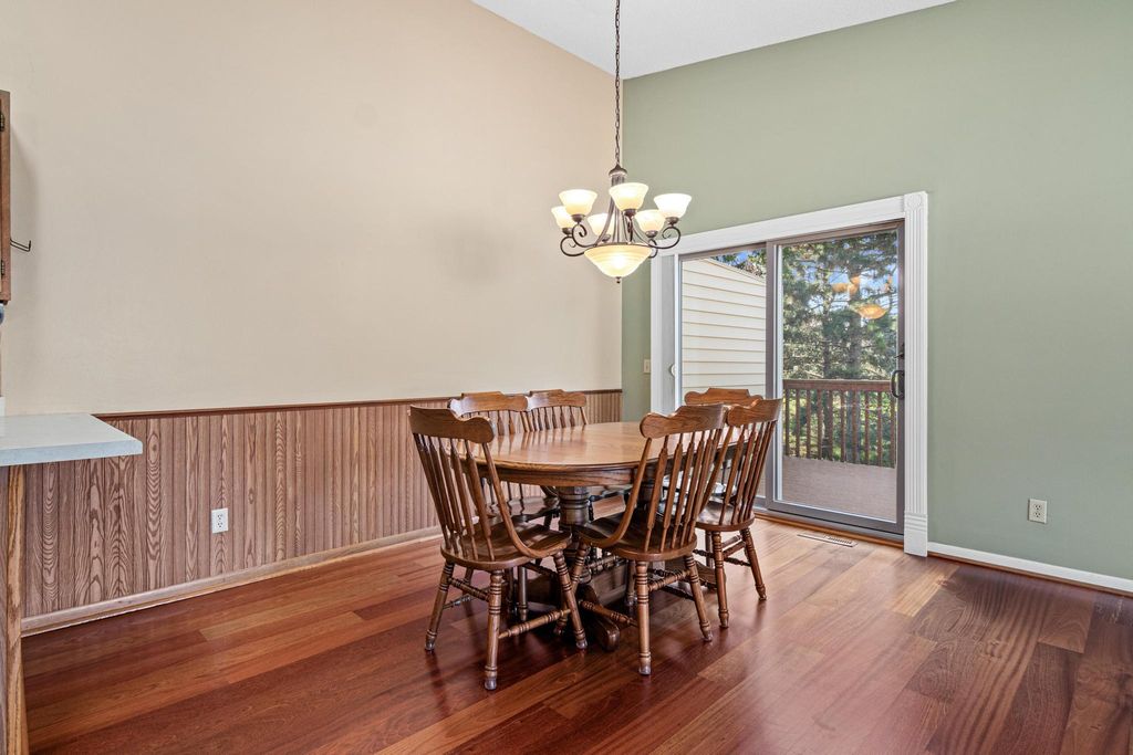 1314 Deercliff Lane, Eagan, MN 55123 — photo 4