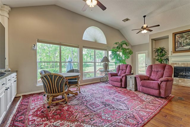 197 Monterrey Road E, Montgomery, TX 77356
