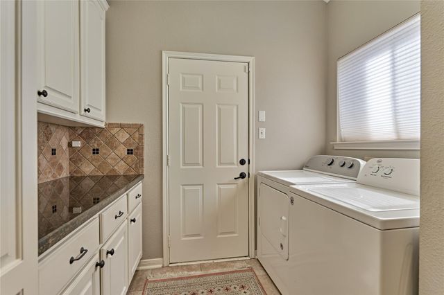 197 Monterrey Road E, Montgomery, TX 77356