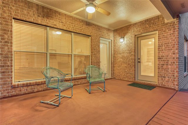 197 Monterrey Road E, Montgomery, TX 77356