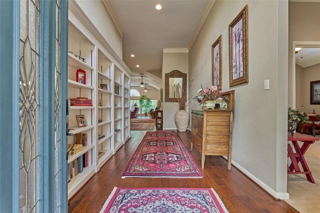 197 Monterrey Road E, Montgomery, TX 77356