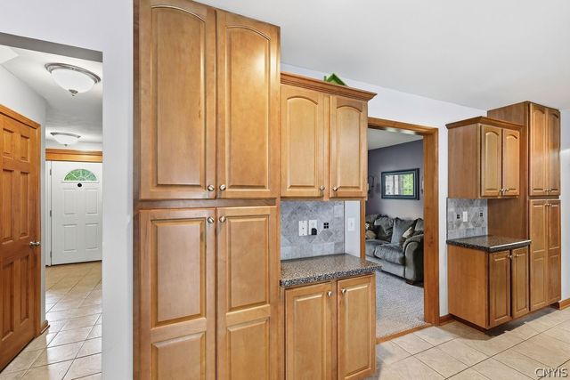 6418 Killoe Road, Lysander, NY 13027