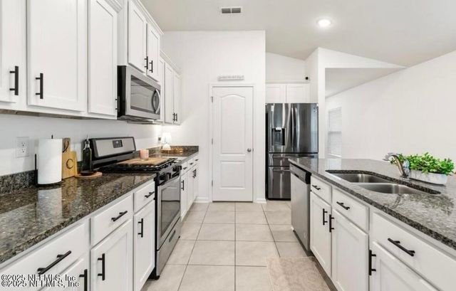 86857 IRON RAIL Court, Yulee, FL 32097