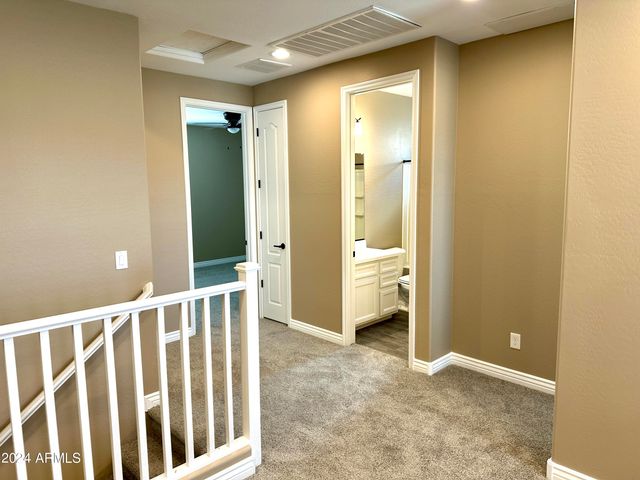 2930 E Sunland Avenue, Phoenix, AZ 85040