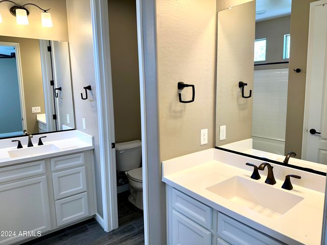 2930 E Sunland Avenue, Phoenix, AZ 85040