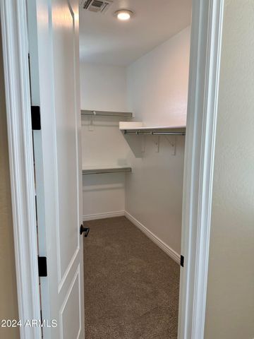2930 E Sunland Avenue, Phoenix, AZ 85040