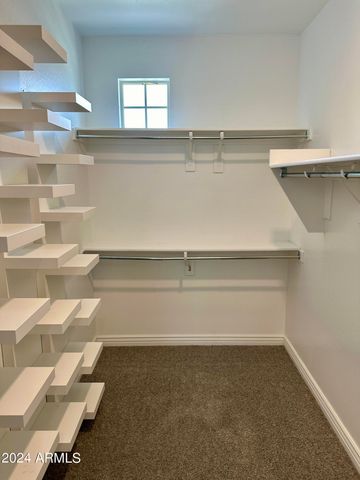 2930 E Sunland Avenue, Phoenix, AZ 85040