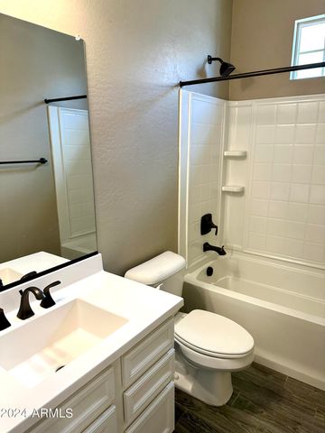 2930 E Sunland Avenue, Phoenix, AZ 85040