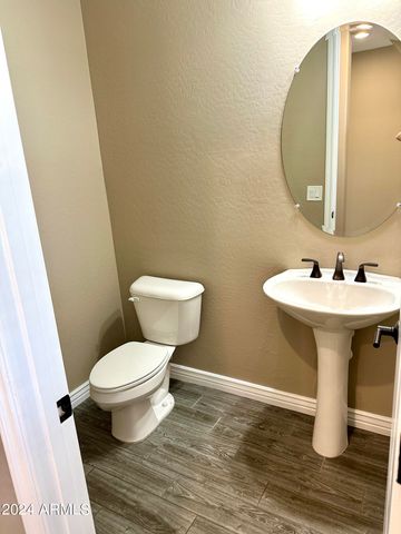 2930 E Sunland Avenue, Phoenix, AZ 85040