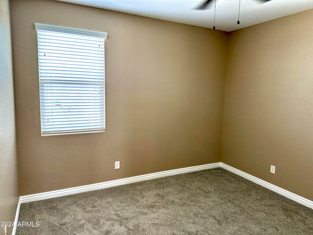 2930 E Sunland Avenue, Phoenix, AZ 85040