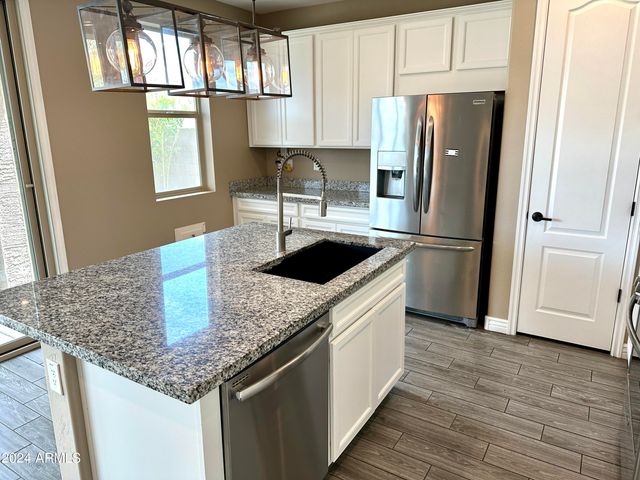 2930 E Sunland Avenue, Phoenix, AZ 85040