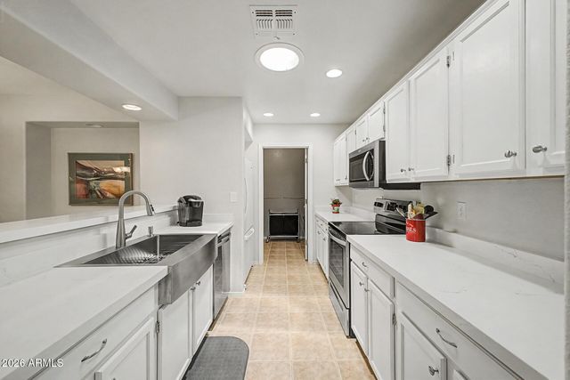 16818 E ALAMOSA Avenue A, Fountain Hills, AZ 85268