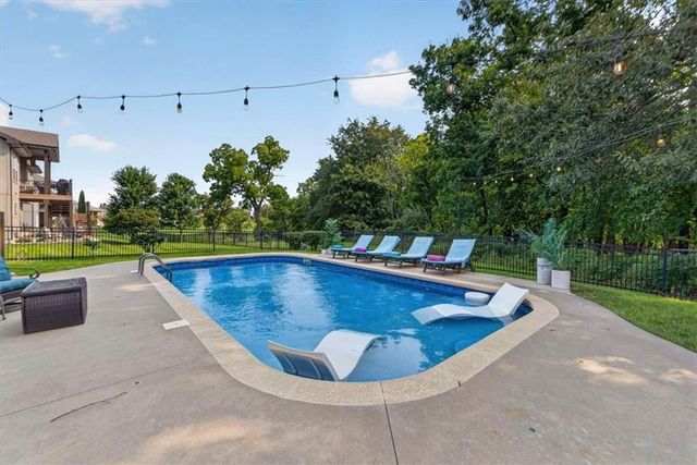 4705 NE Gateway Drive, Lee's Summit, MO 64064