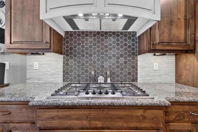 4705 NE Gateway Drive, Lee's Summit, MO 64064