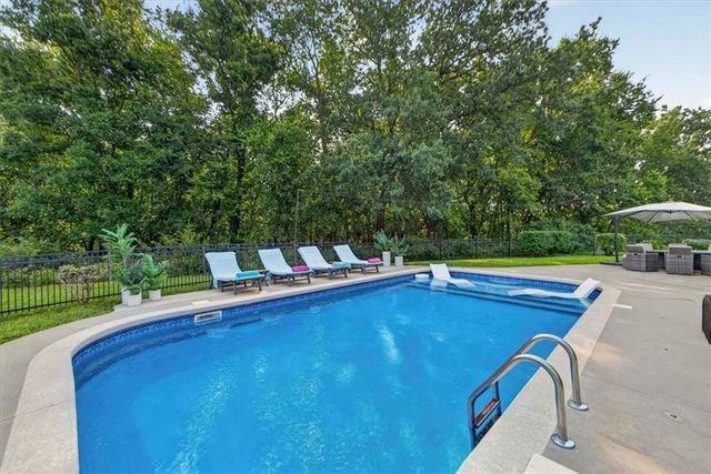 4705 NE Gateway Drive, Lee's Summit, MO 64064