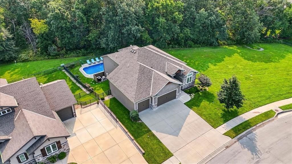 4705 NE Gateway Drive, Lee's Summit, MO 64064