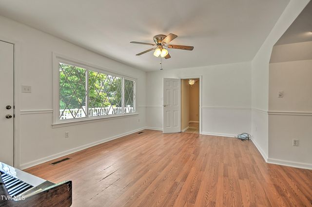 16008 Chantilly Way, Abingdon, VA 24210