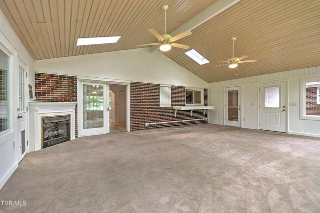 16008 Chantilly Way, Abingdon, VA 24210