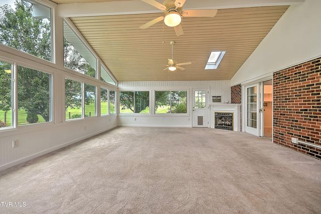 16008 Chantilly Way, Abingdon, VA 24210