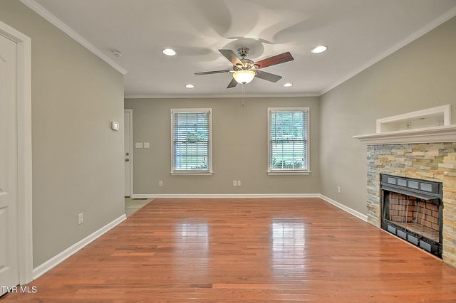 16008 Chantilly Way, Abingdon, VA 24210