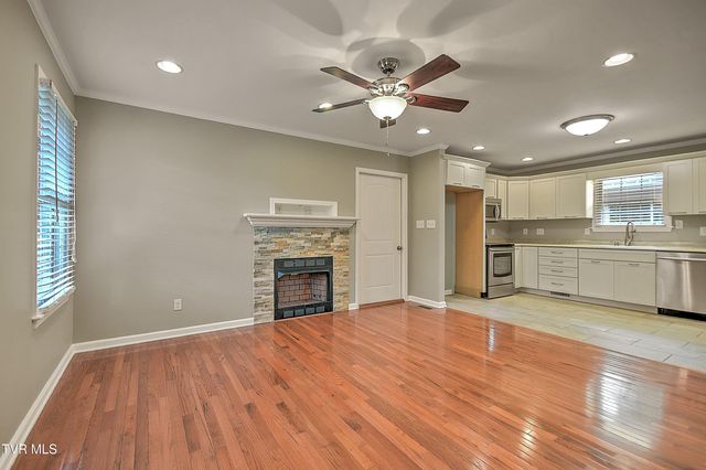 16008 Chantilly Way, Abingdon, VA 24210