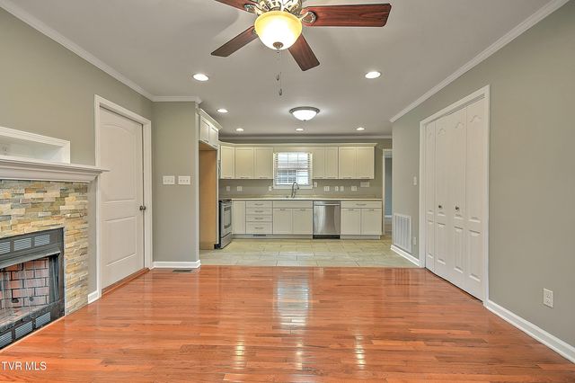 16008 Chantilly Way, Abingdon, VA 24210