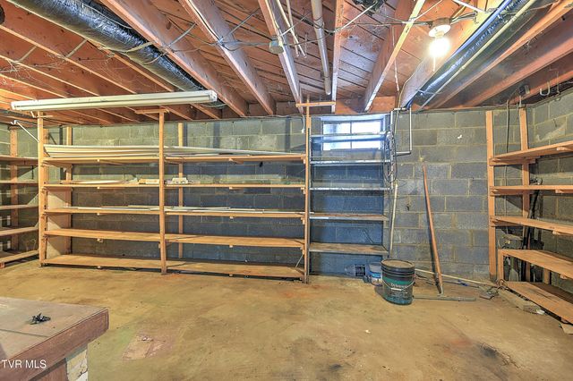 16008 Chantilly Way, Abingdon, VA 24210