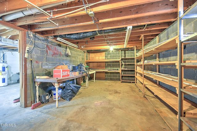 16008 Chantilly Way, Abingdon, VA 24210