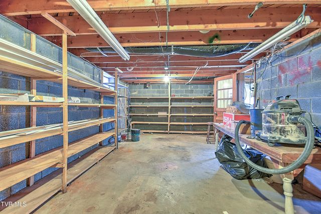 16008 Chantilly Way, Abingdon, VA 24210