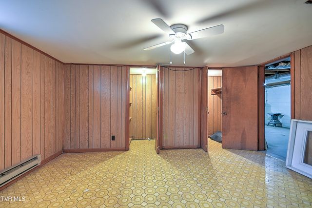 16008 Chantilly Way, Abingdon, VA 24210