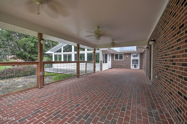 16008 Chantilly Way, Abingdon, VA 24210