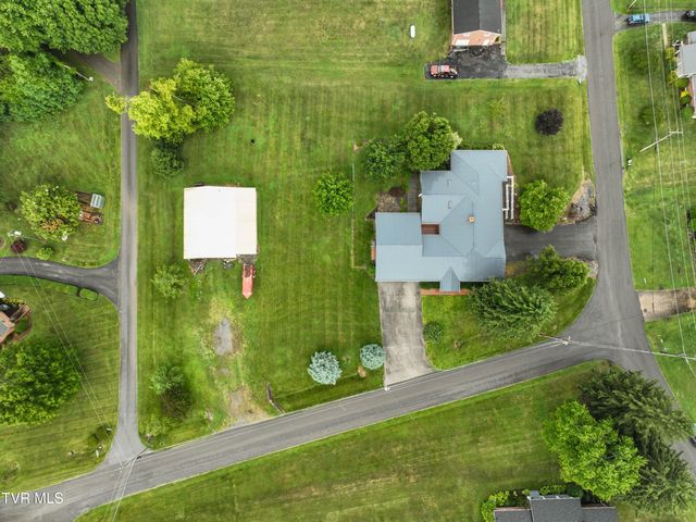 16008 Chantilly Way, Abingdon, VA 24210