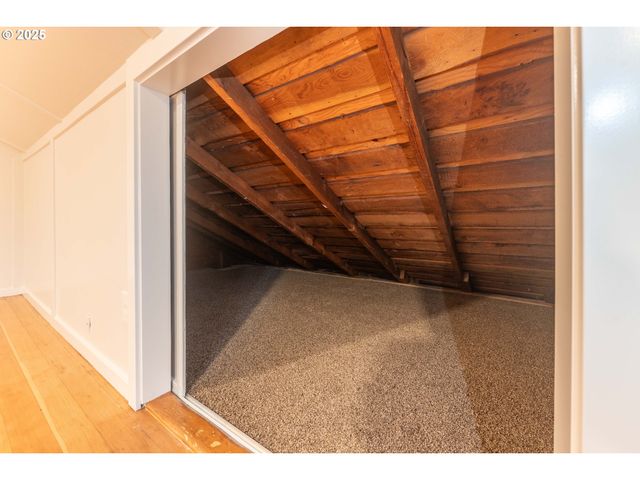 1006 Ne 72ND Ave, Portland, OR 97213