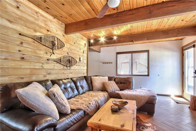 358 Los Angeles Avenue, Sugarloaf, CA 92386